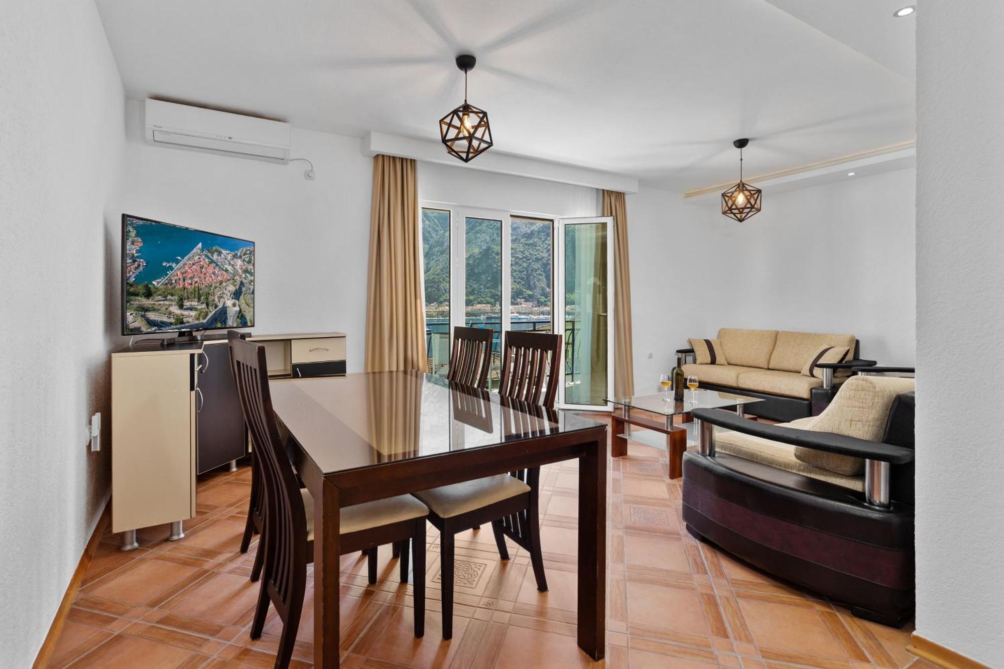 Apartments Doncic Kotor Exterior photo